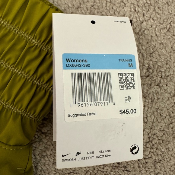 NWT Nike One Dri-FIT Ultra High-Waisted 3" Brief-Lined Shorts M Moss $45 MSRP - Picture 10 of 16